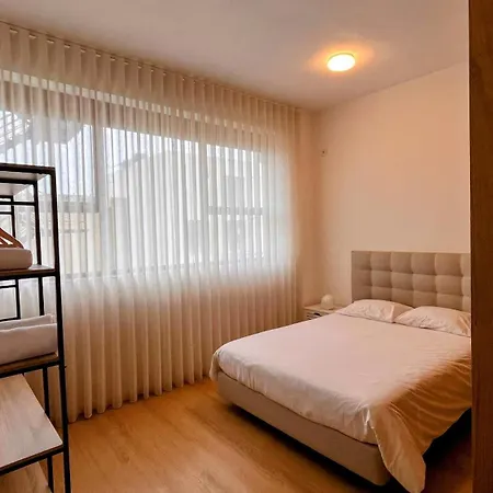 Loft 23-8 *